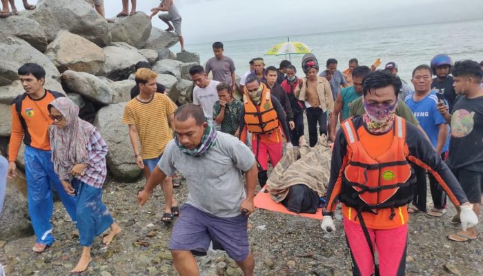 Demi Tolong Dua Saudaranya, Jasad Pemuda Tipo Yang Hanyut Di Teluk Palu Ditemukan