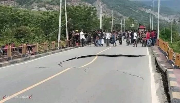 Akses Jalan Terhambat Akibat Jembatan Palu Buluri Amblas, Pengendara Terpaksa Lewati Jalur Alternatif