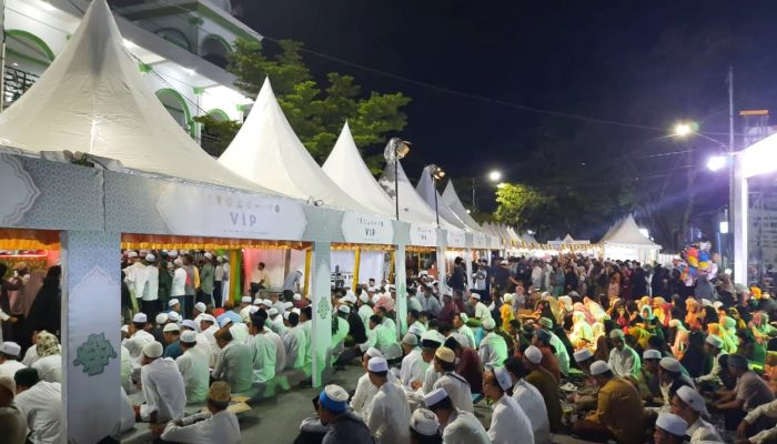 Haul Guru Tua ke-55: Ribuan Umat Islam Kunjungi Festival Raudhah