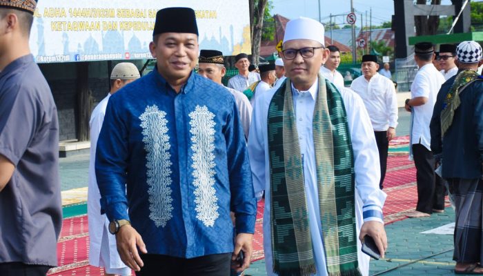 Danrem 132/Tadulako Bersama Masyarakat Melaksanakan Shalat Idul Adha dan Halal Bihalal